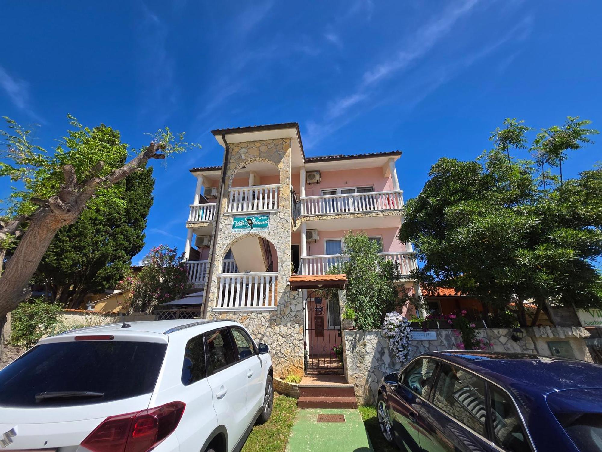 Bed & Breakfast Adriana 3*