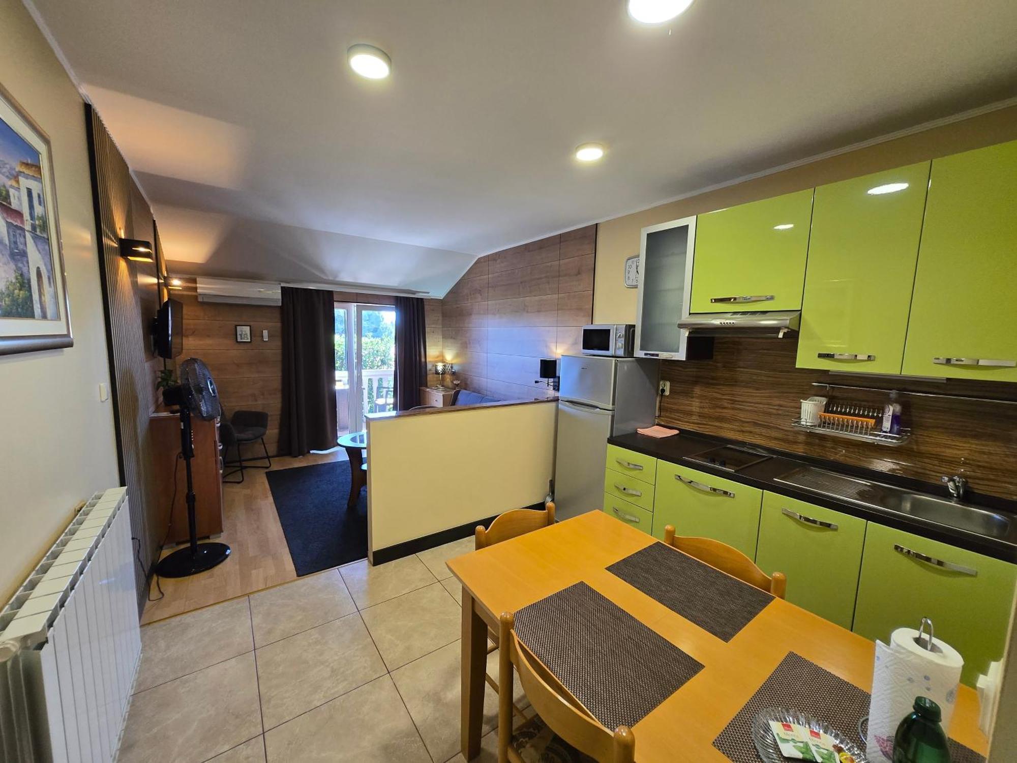 Bed & Breakfast Adriana 3*