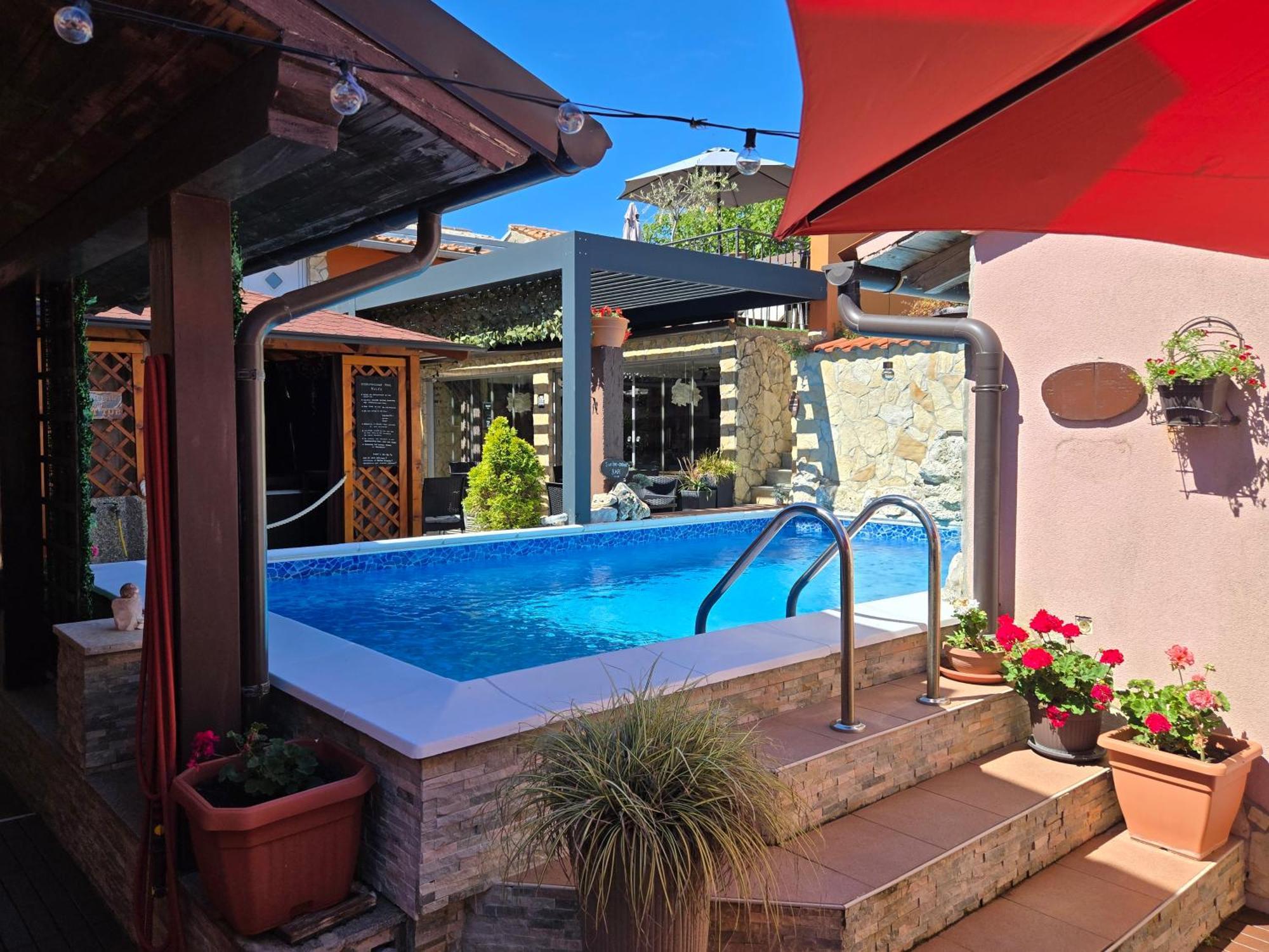 Bed & Breakfast Adriana 3*